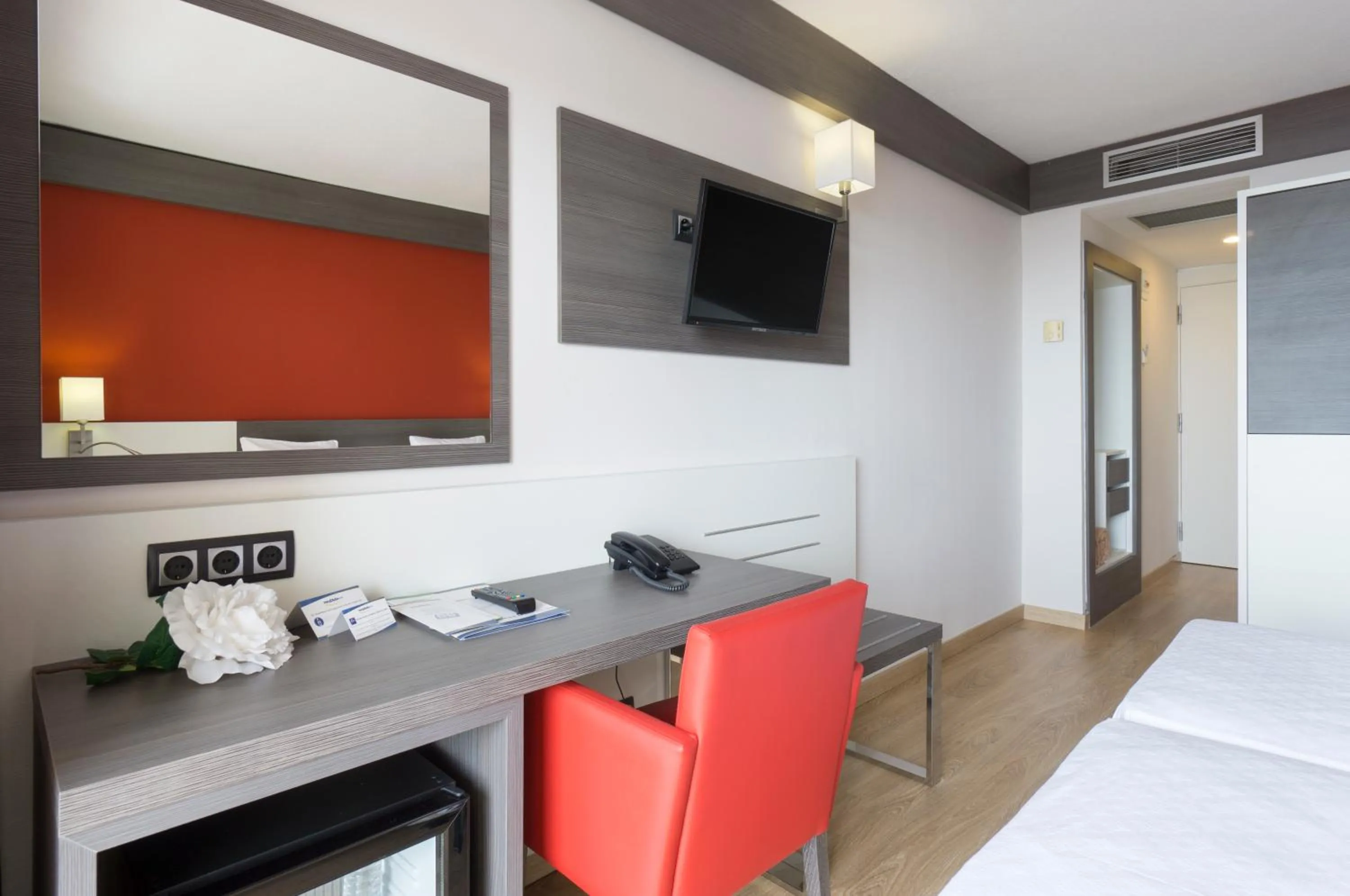 Bedroom, Bed in Medplaya Hotel Santa Monica