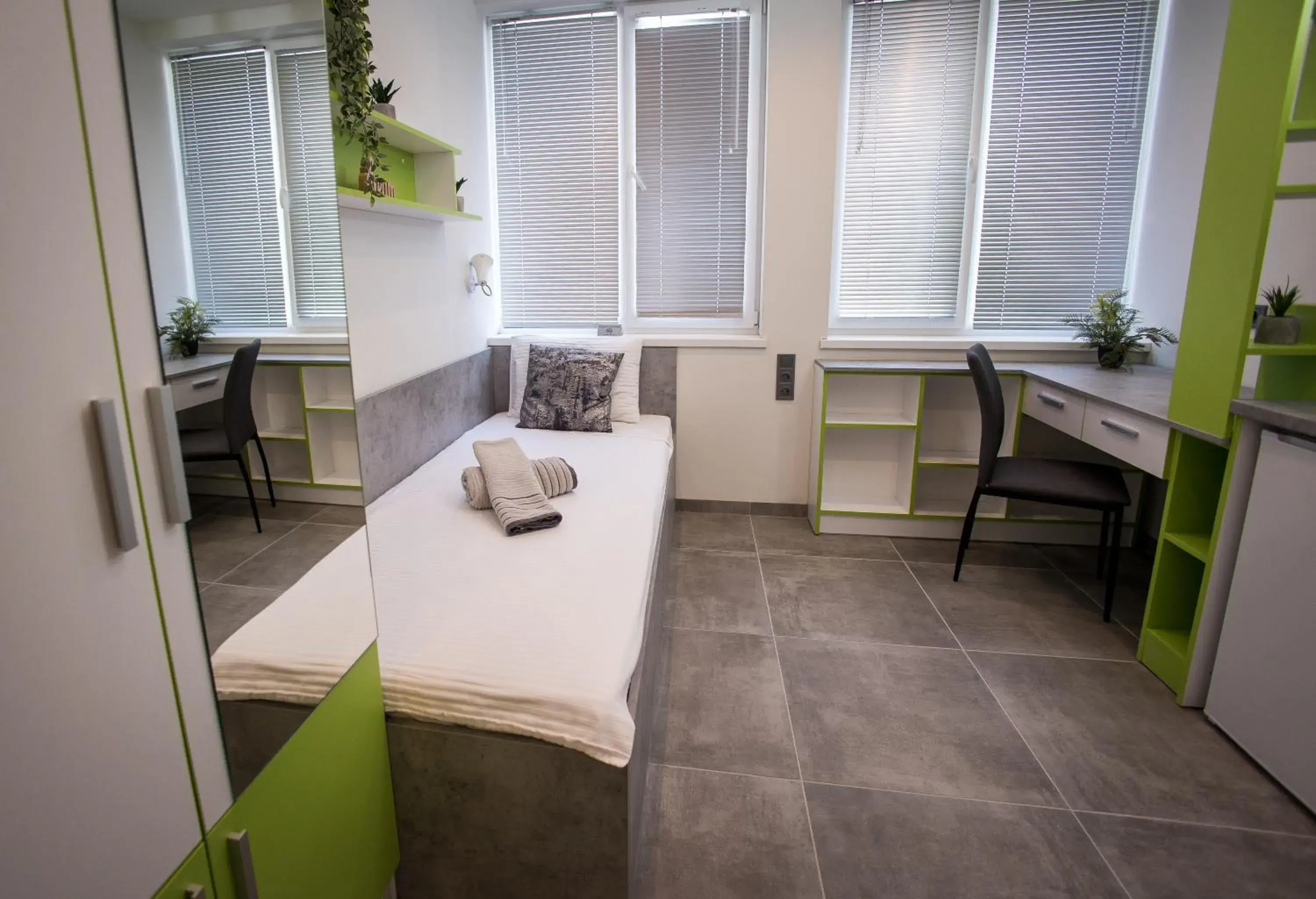 Economy Single Room - single occupancy in DORM BG pet-friendly Aparthotel Economy Single Room - single occupancy in DORM BG pet-friendly Aparthotel