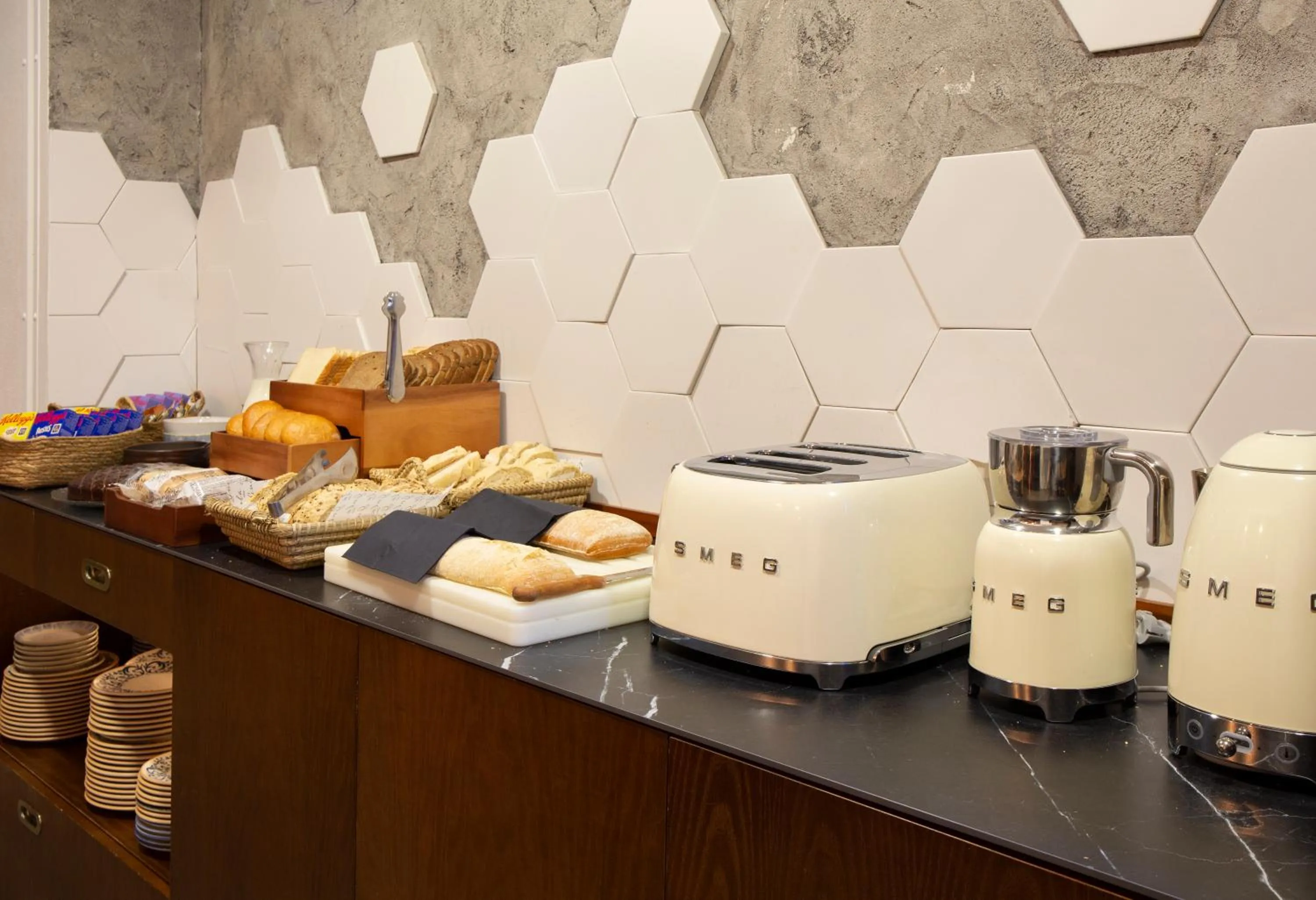 Buffet breakfast in Hotel Lima - Adults Recommended