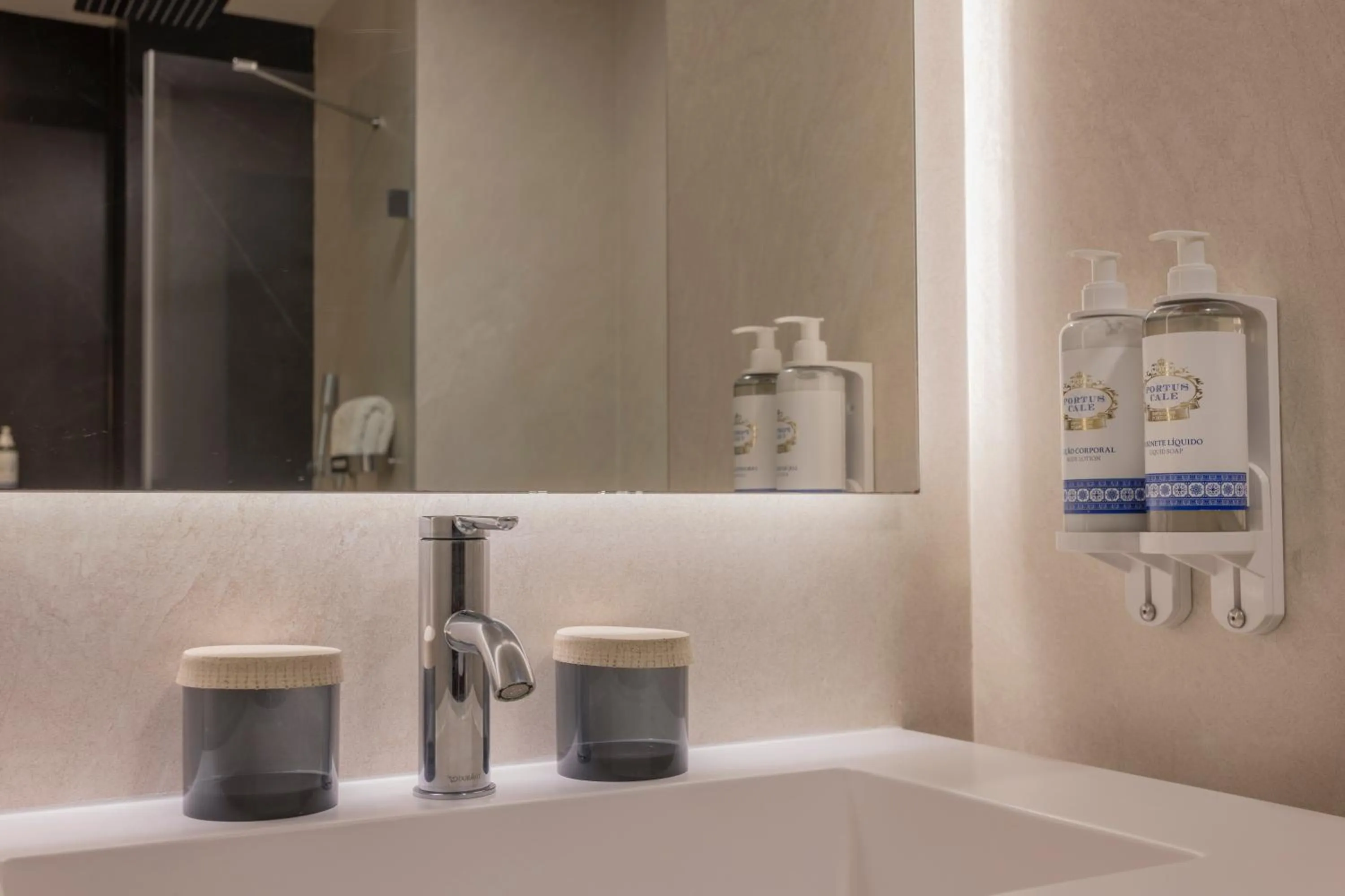 Bathroom in Hotel Lima - Adults Recommended