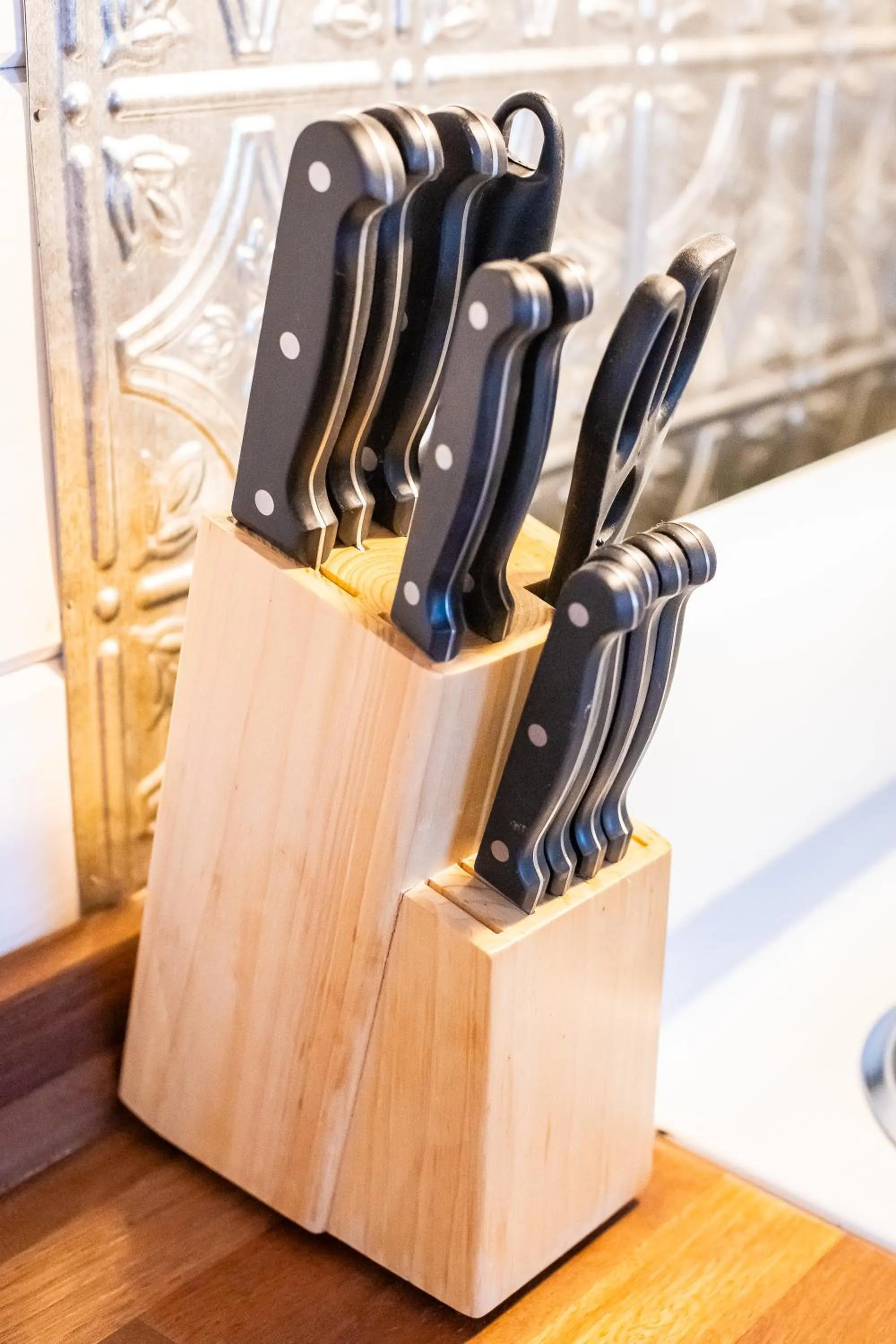 kitchen in Taos Motor Lodge