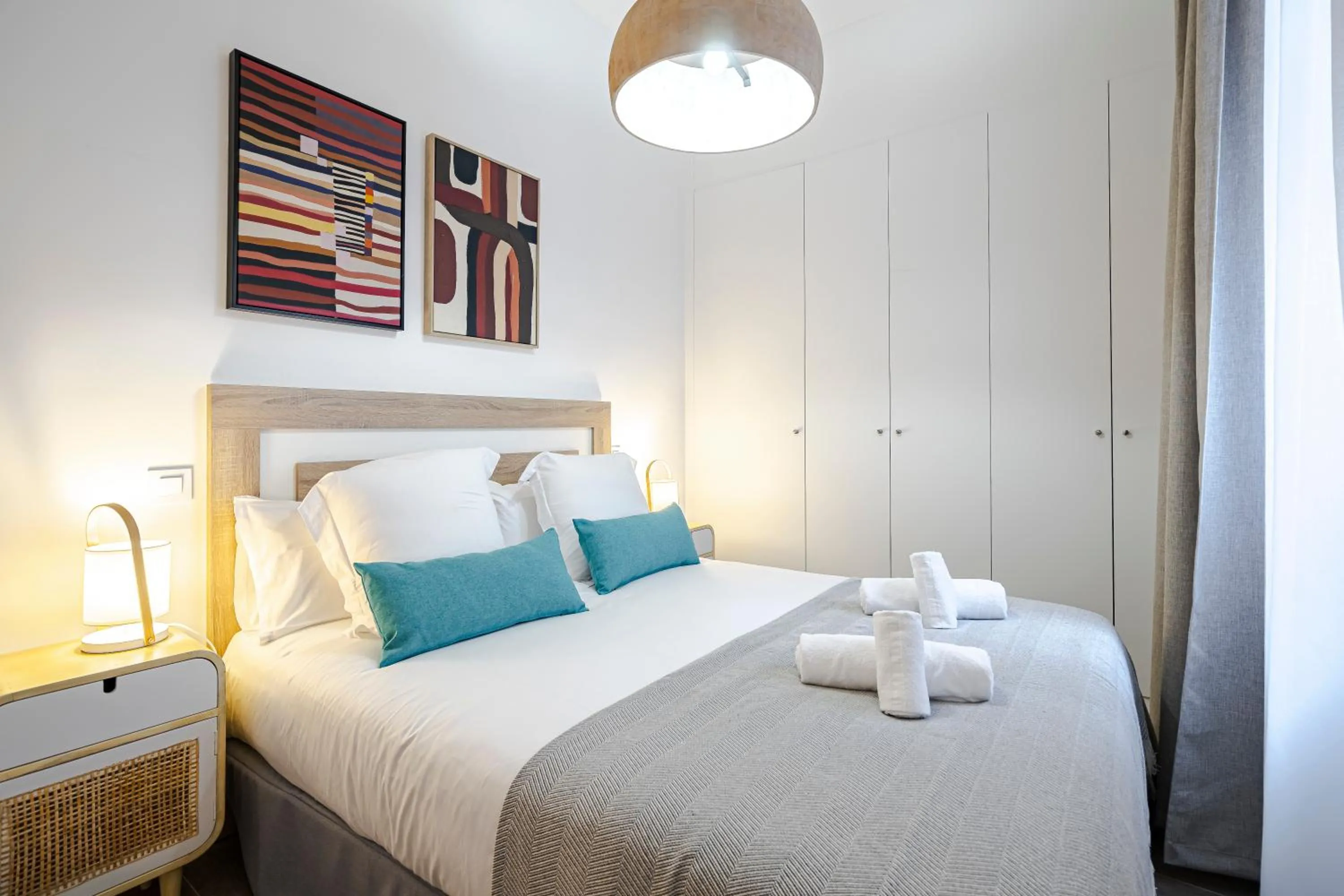 Feelathome Castilla Apartments