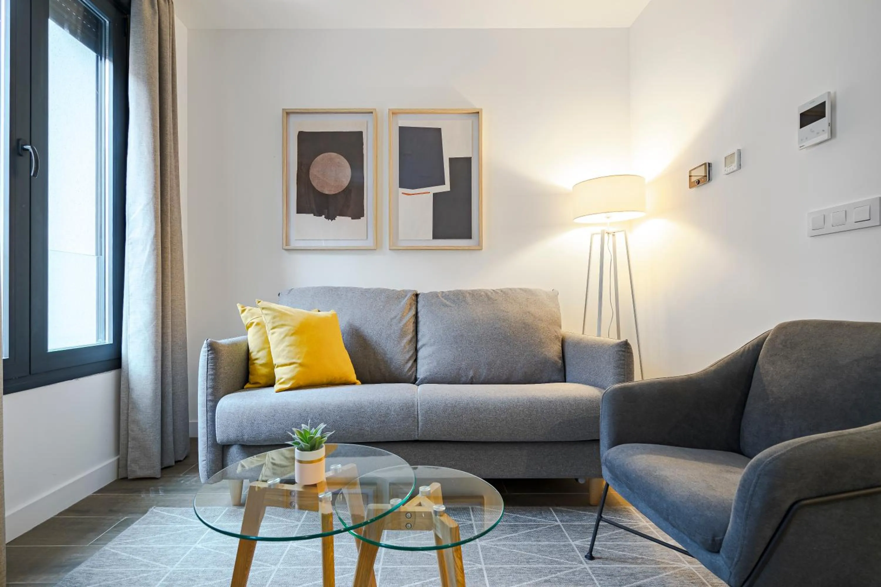 Feelathome Castilla Apartments