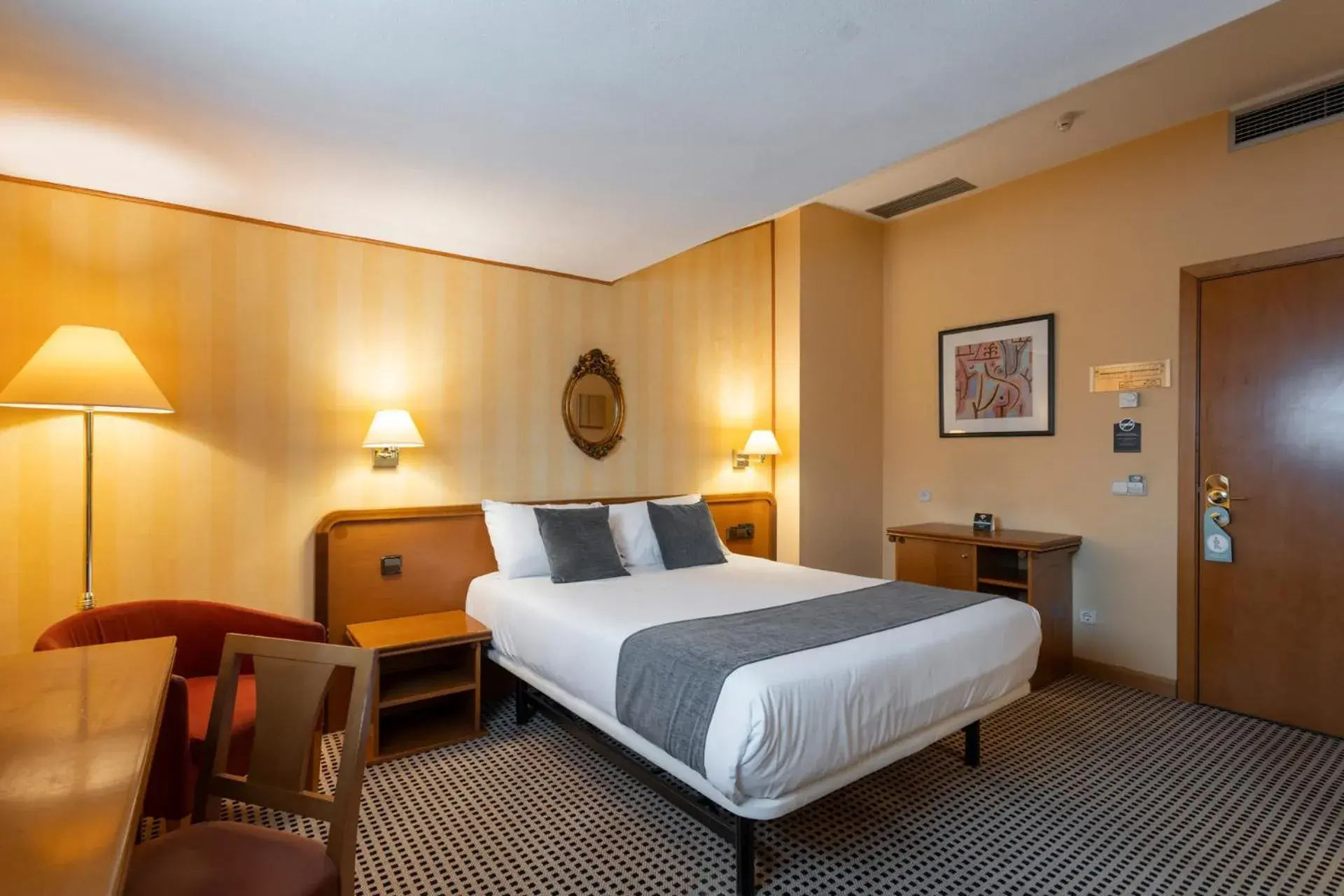 Photo of the whole room, Bed in Hotel Alda Río Tormes Photo of the whole room, Bed in Hotel Alda Río Tormes