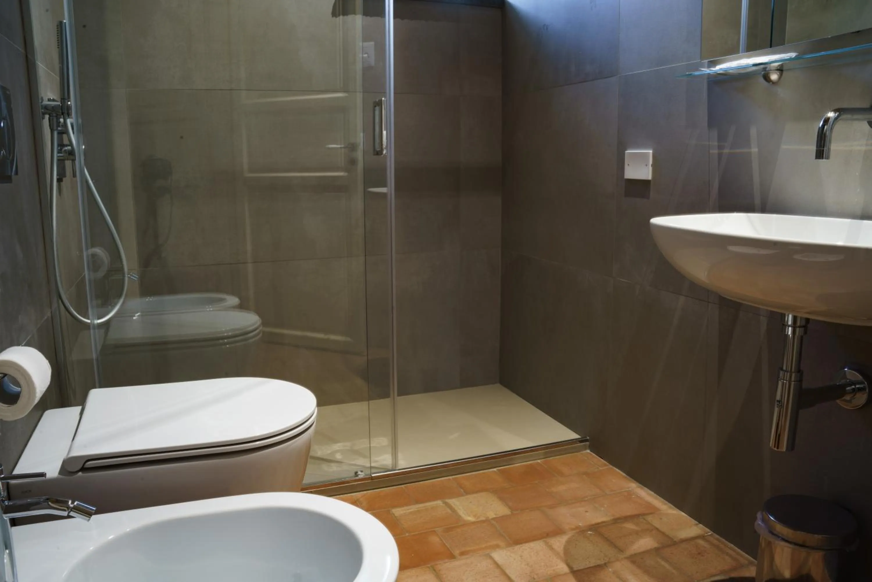 Shower in Puleera Boutique Hotel