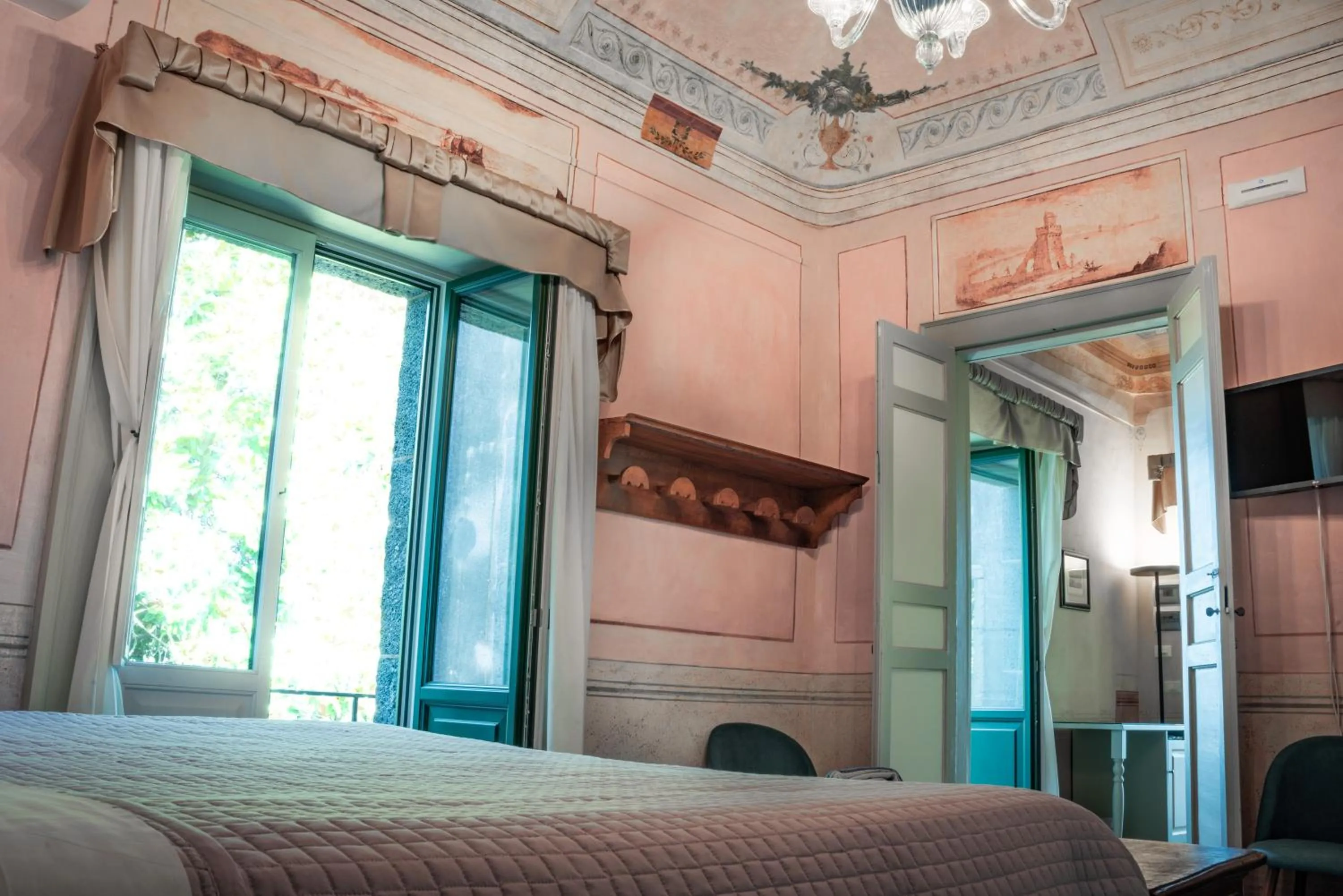 TV and multimedia, Bed in Puleera Boutique Hotel