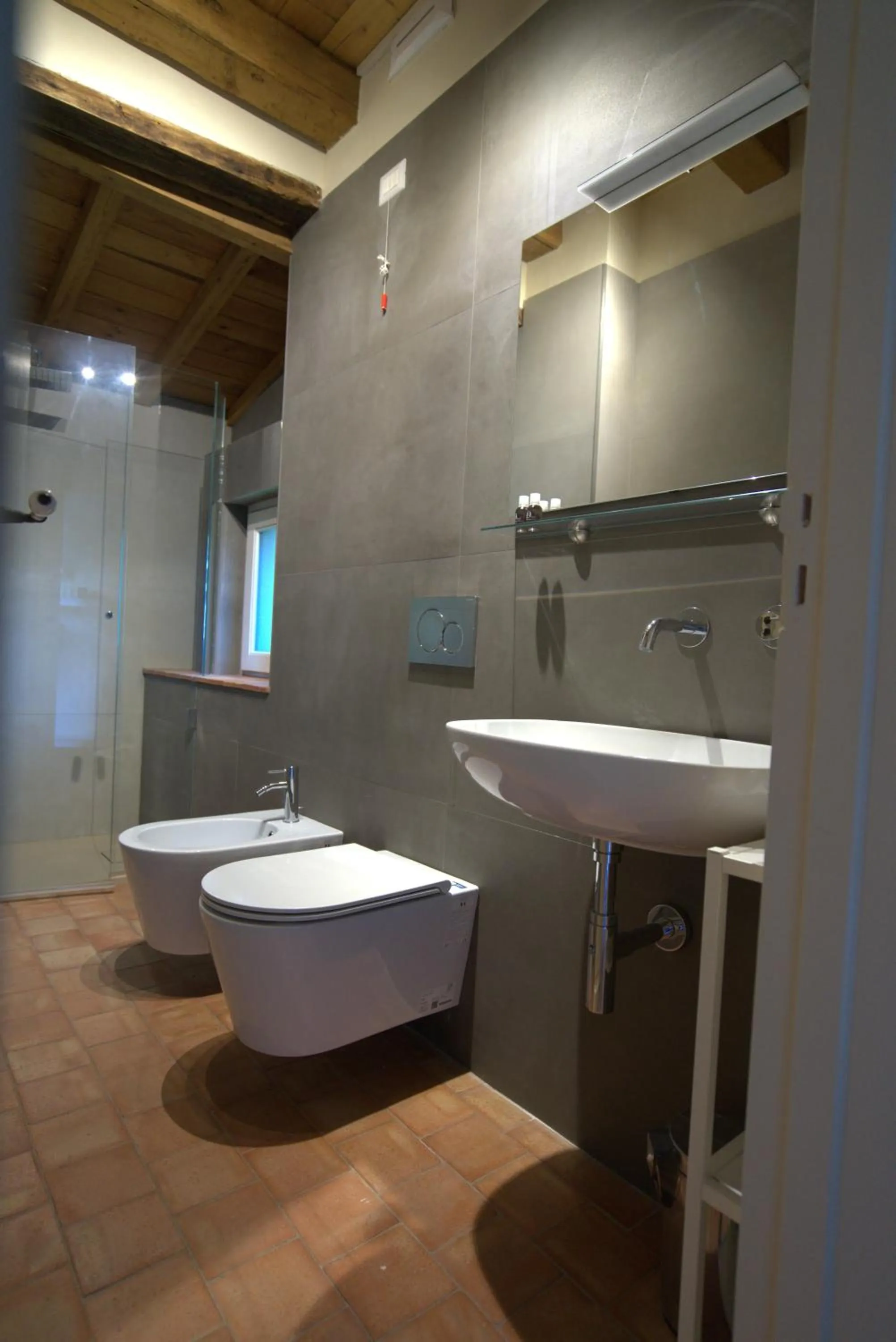 Shower in Puleera Boutique Hotel