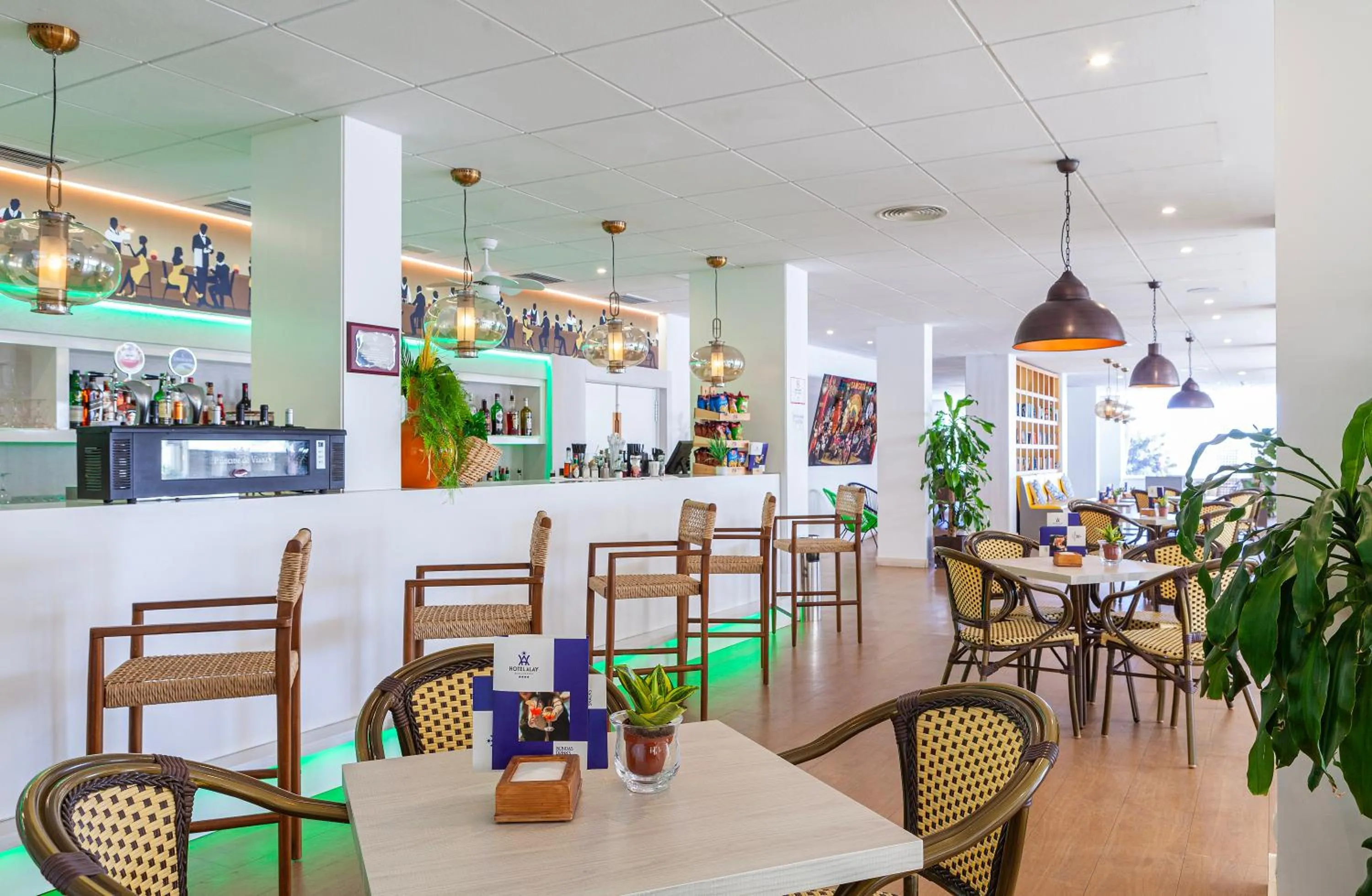 Lounge or bar in Hotel Alay - Adults Only Recommended