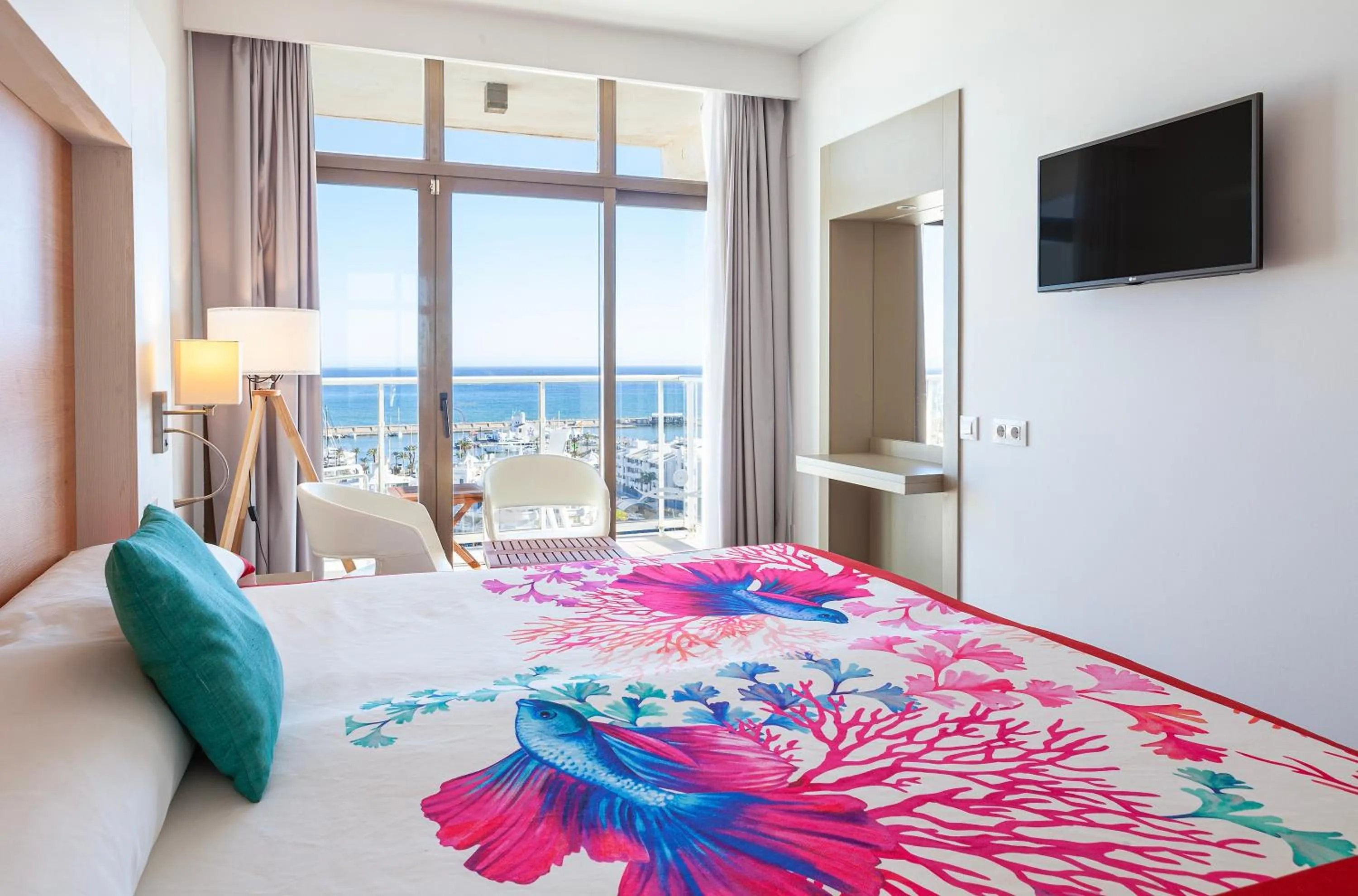 Bedroom, Bed in Hotel Alay - Adults Only Recommended