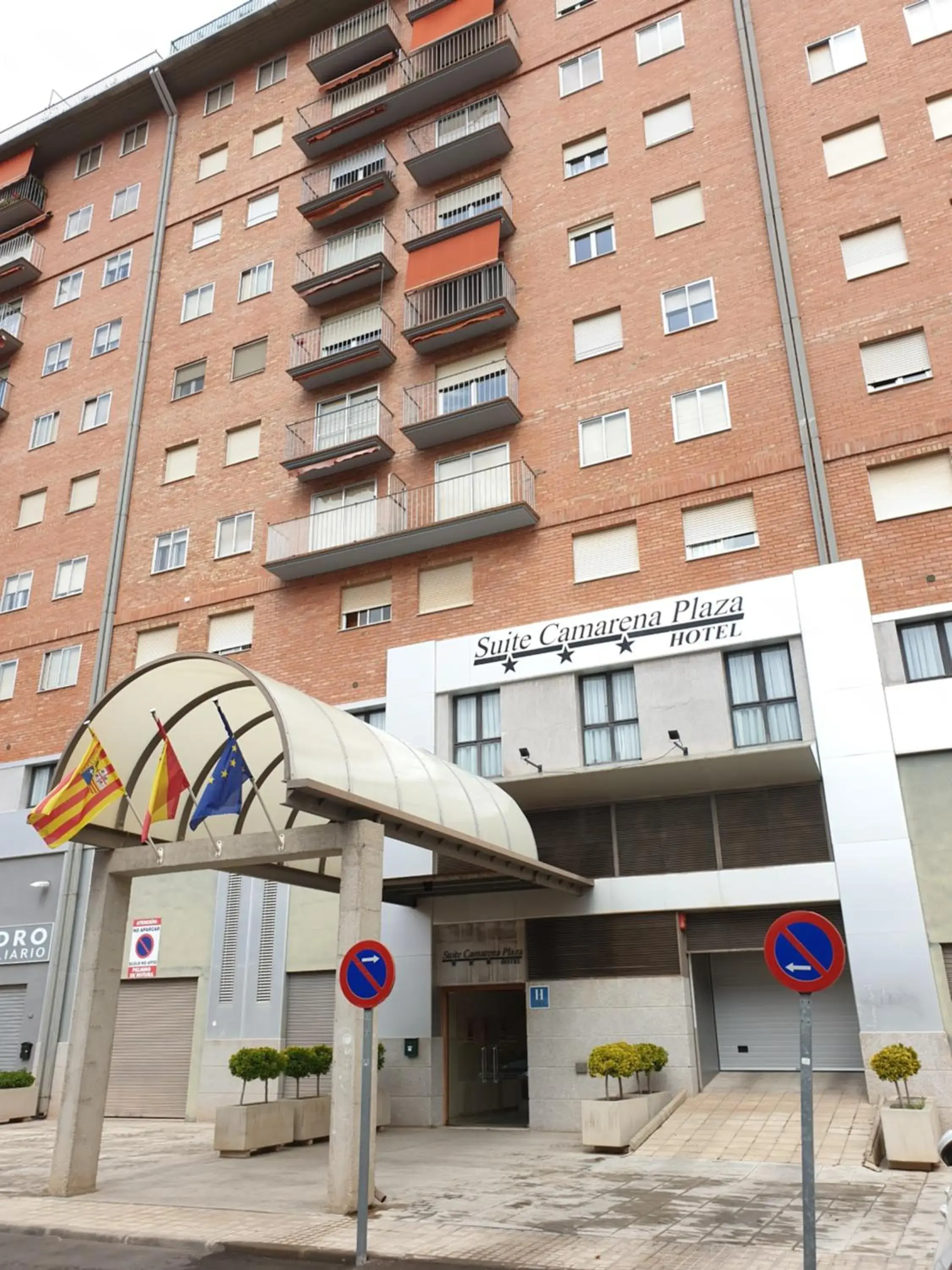 Property building in Hotel Suite Camarena Property building in Hotel Suite Camarena