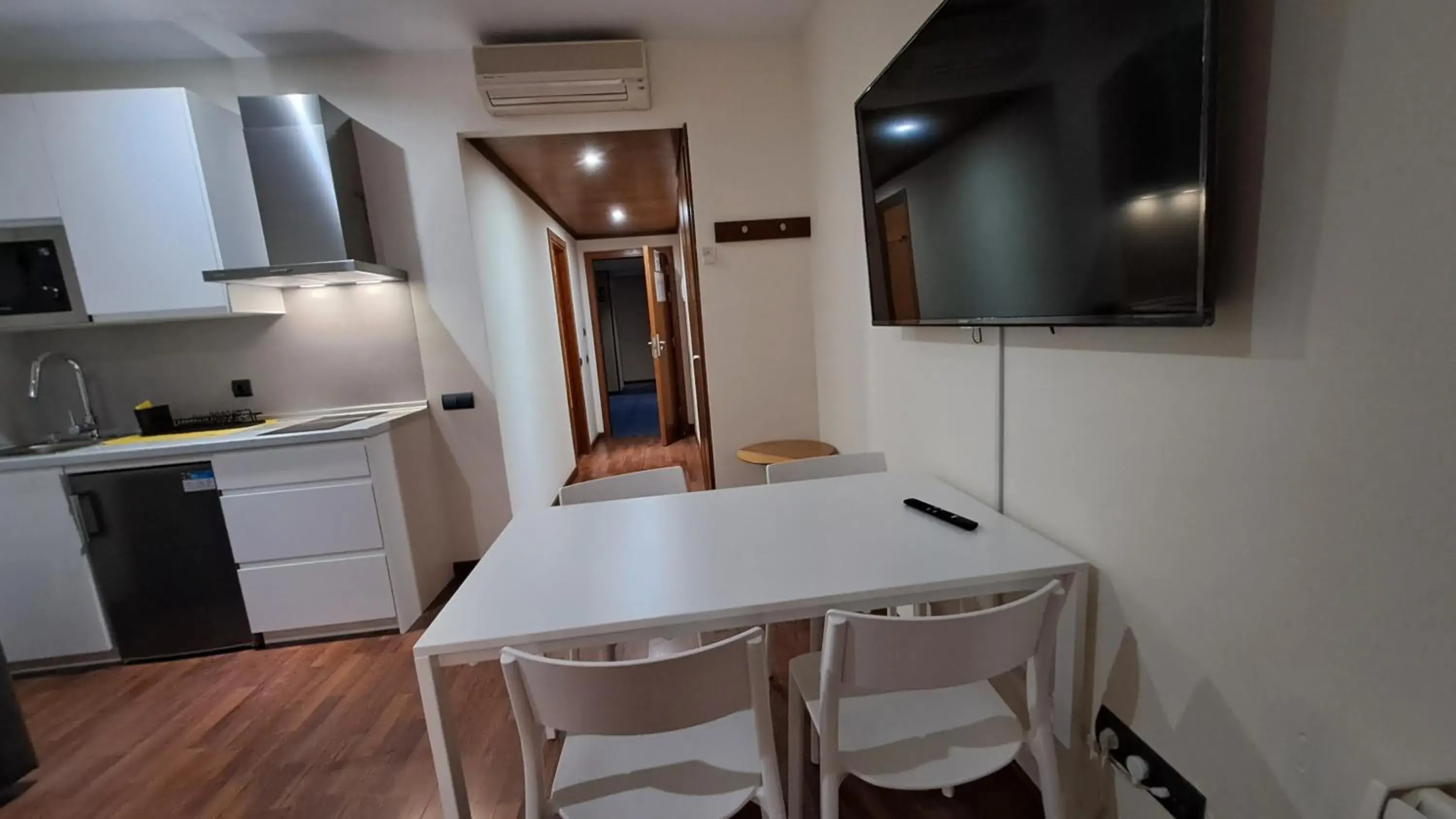 Apartment in Hotel Suite Camarena Apartment in Hotel Suite Camarena