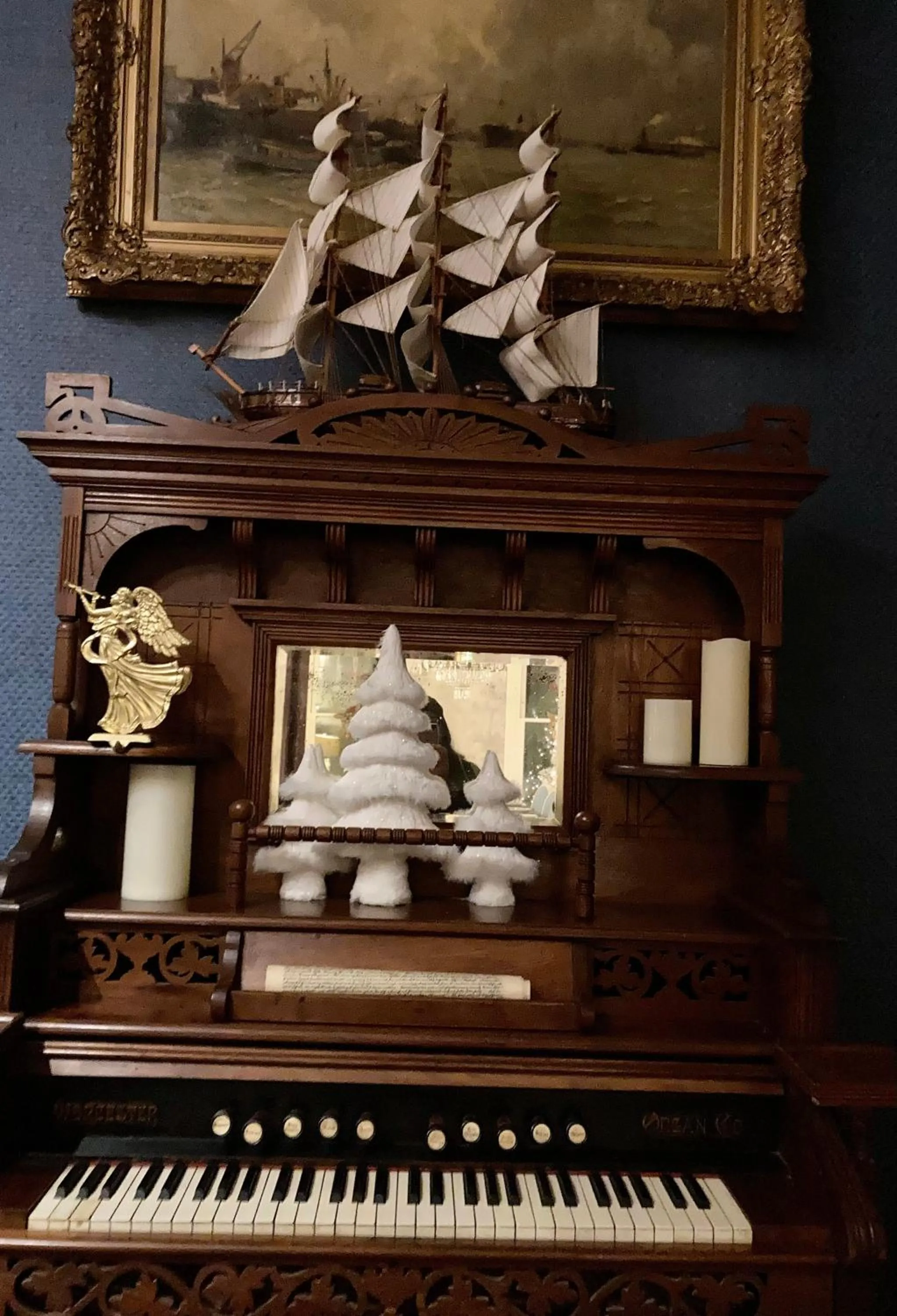 Library in Coppersmith Inn Bed And Breakfast