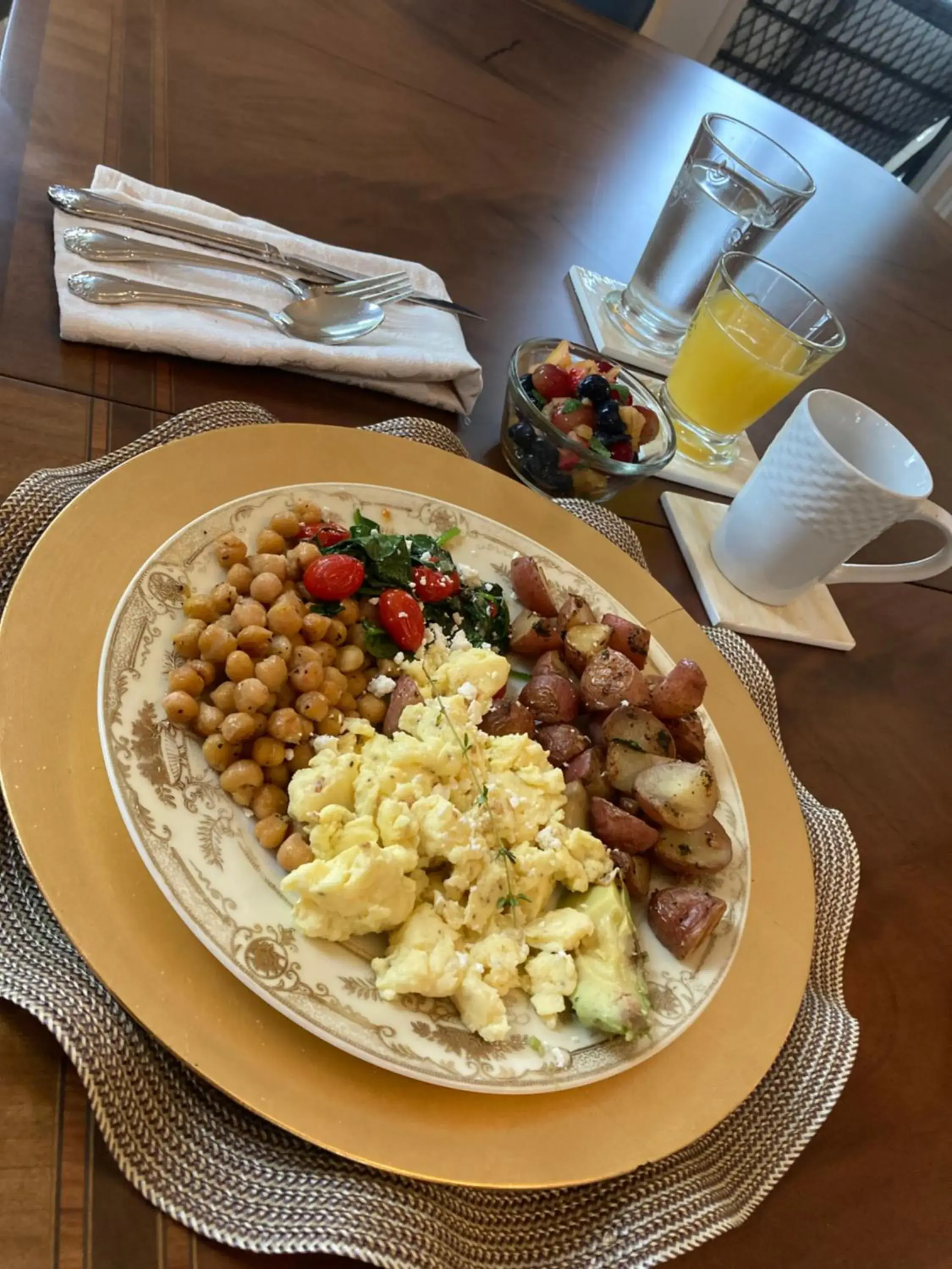 Food in Coppersmith Inn Bed And Breakfast Food in Coppersmith Inn Bed And Breakfast