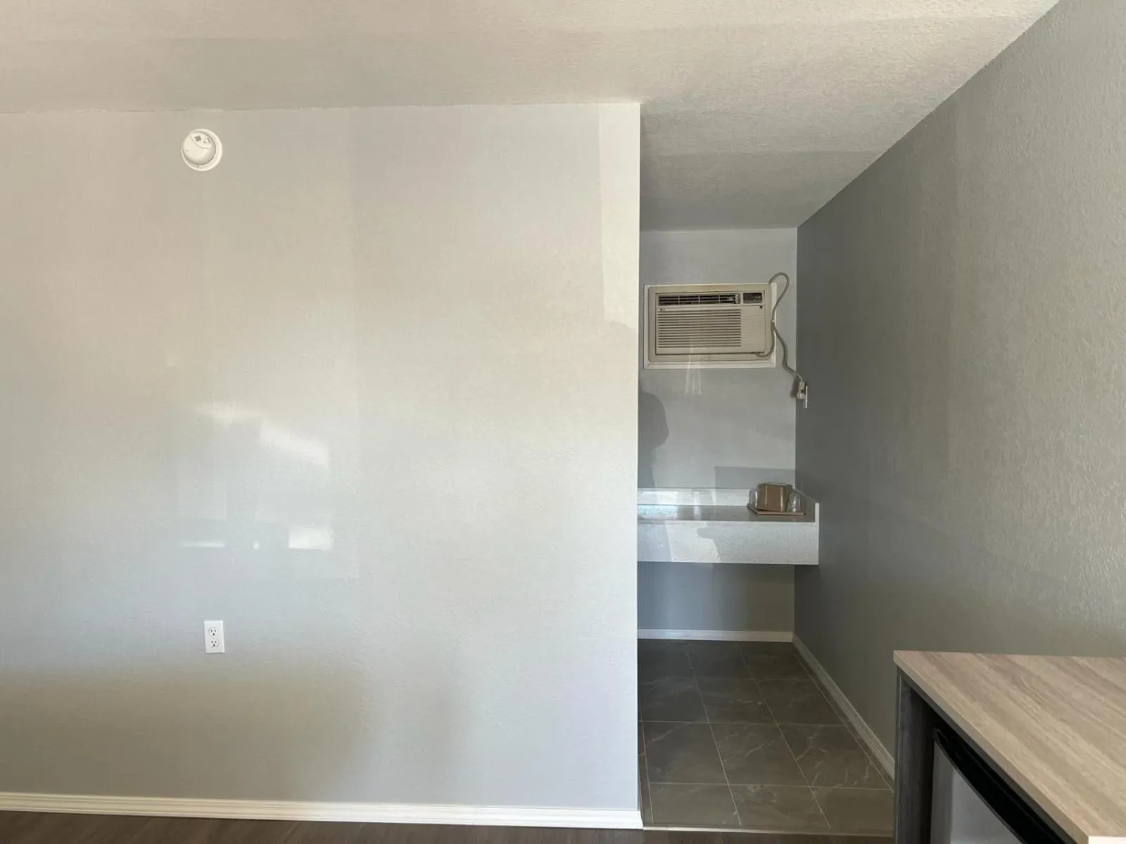 air conditioner in Pioneer INN