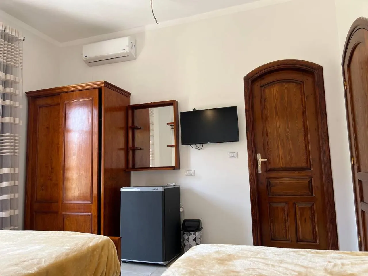 TV and multimedia, Bed in Mikhaila Guest House