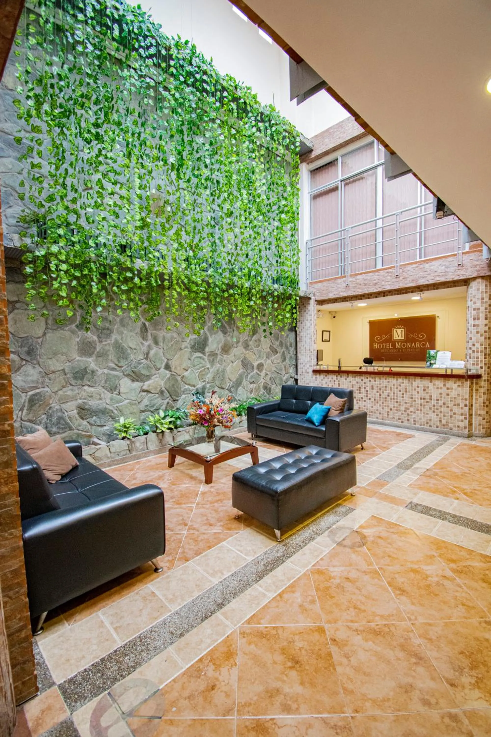 Lobby or reception in Hotel Mónaco Armenia