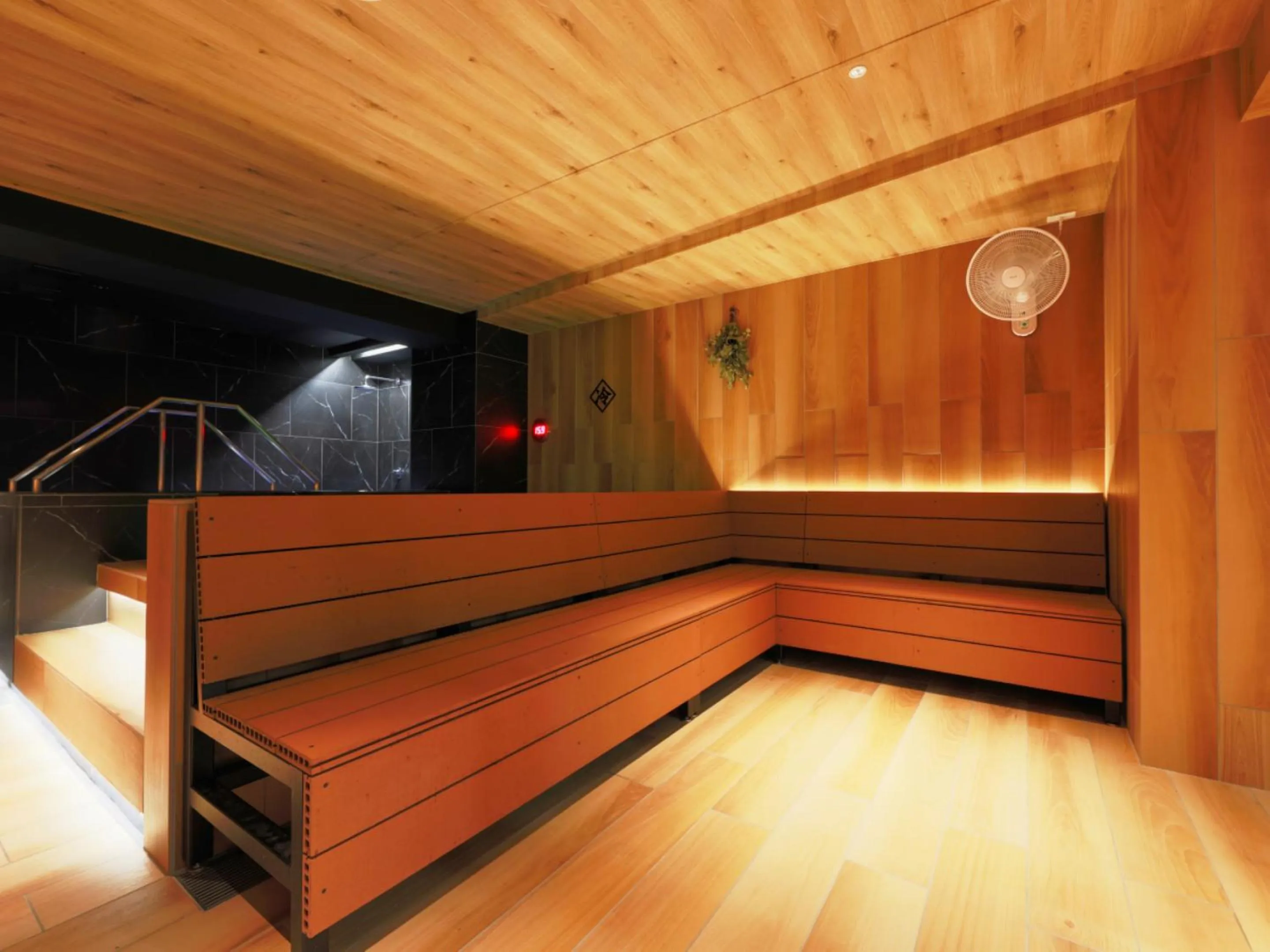 Sauna in Rembrandt Cabin & Spa Shimbashi - Caters to Men