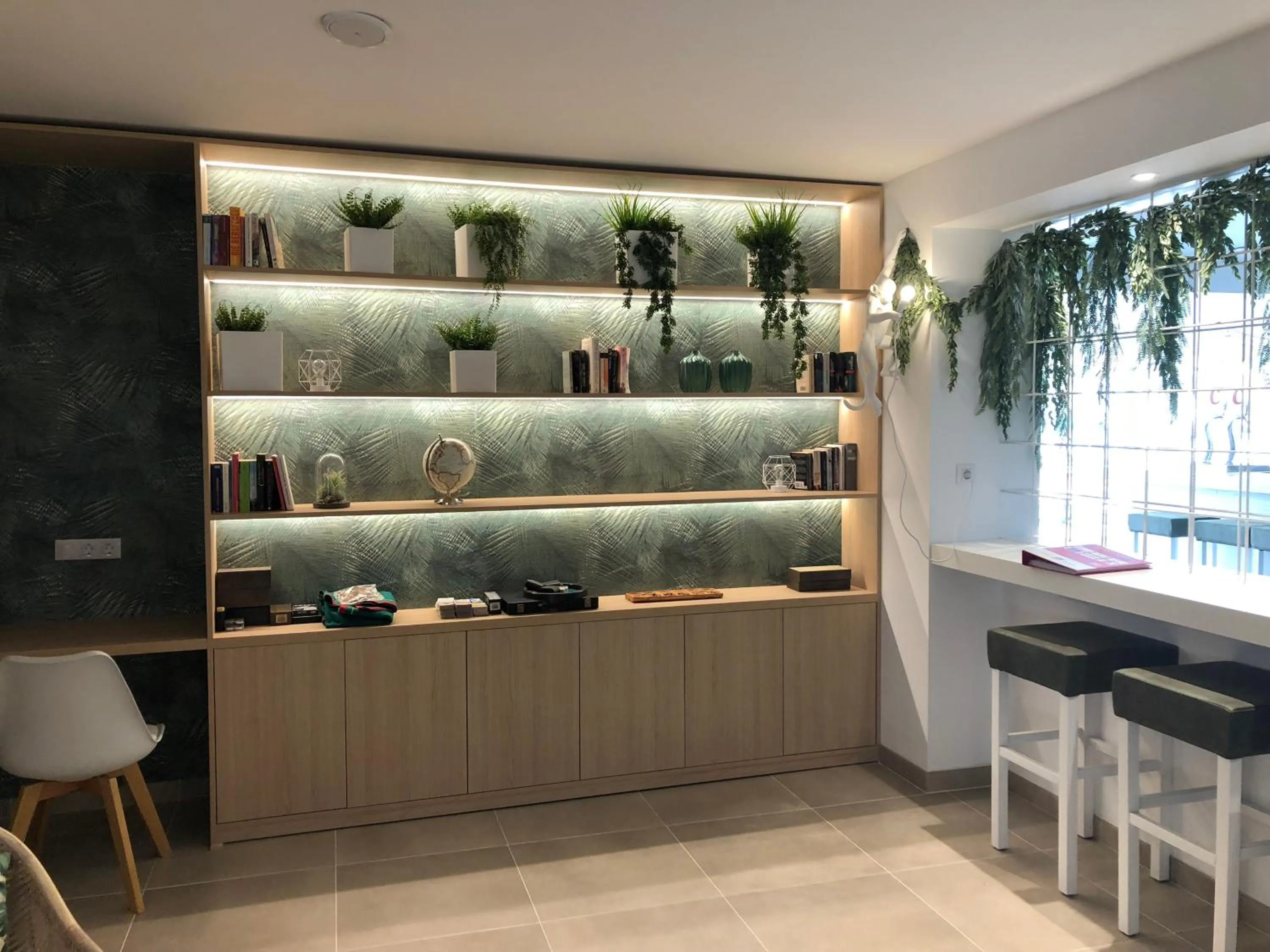 Library in BQ Paguera Boutique Hotel - Adults Only