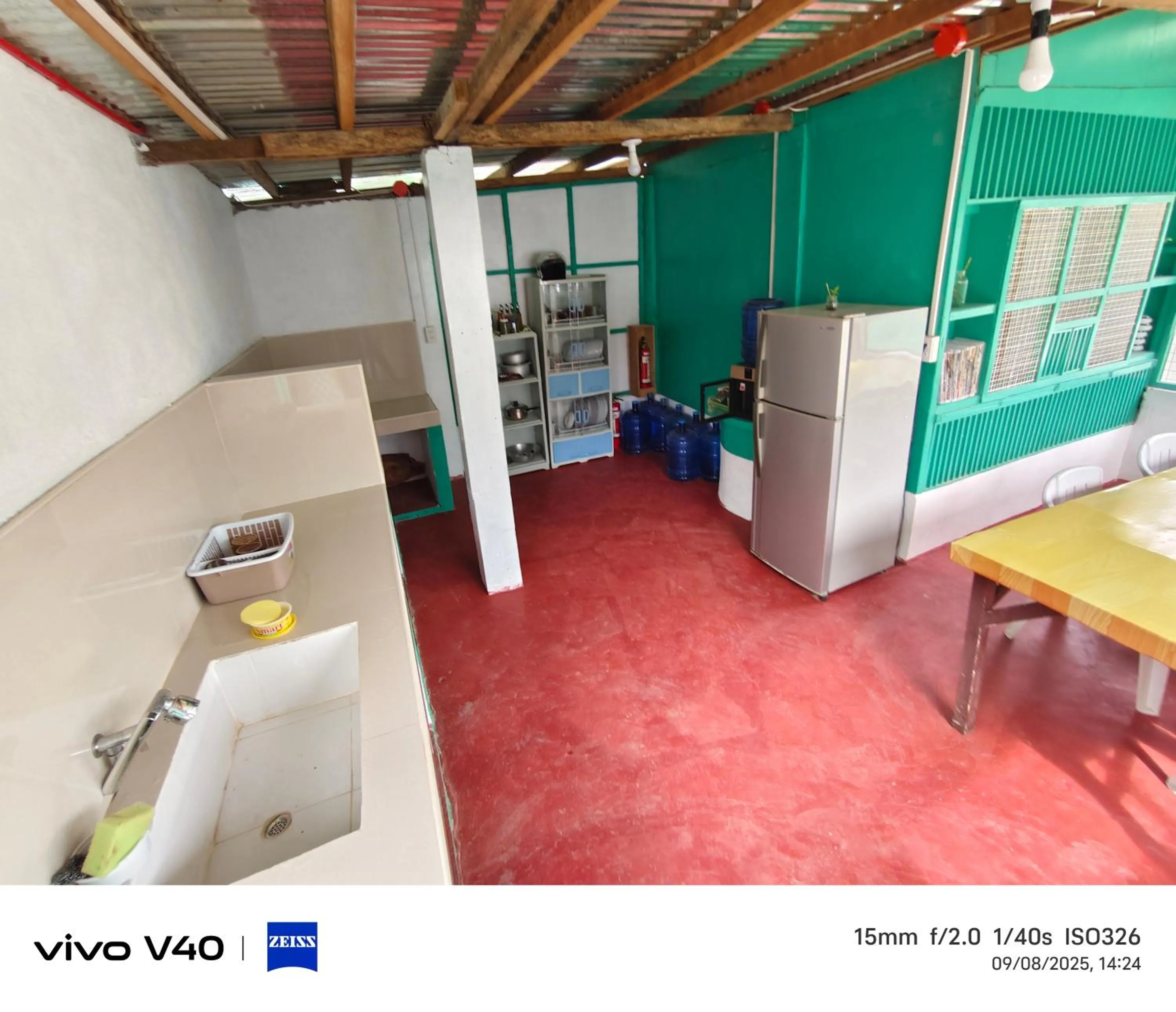 Kitchen or kitchenette in Marilou Guesthouse