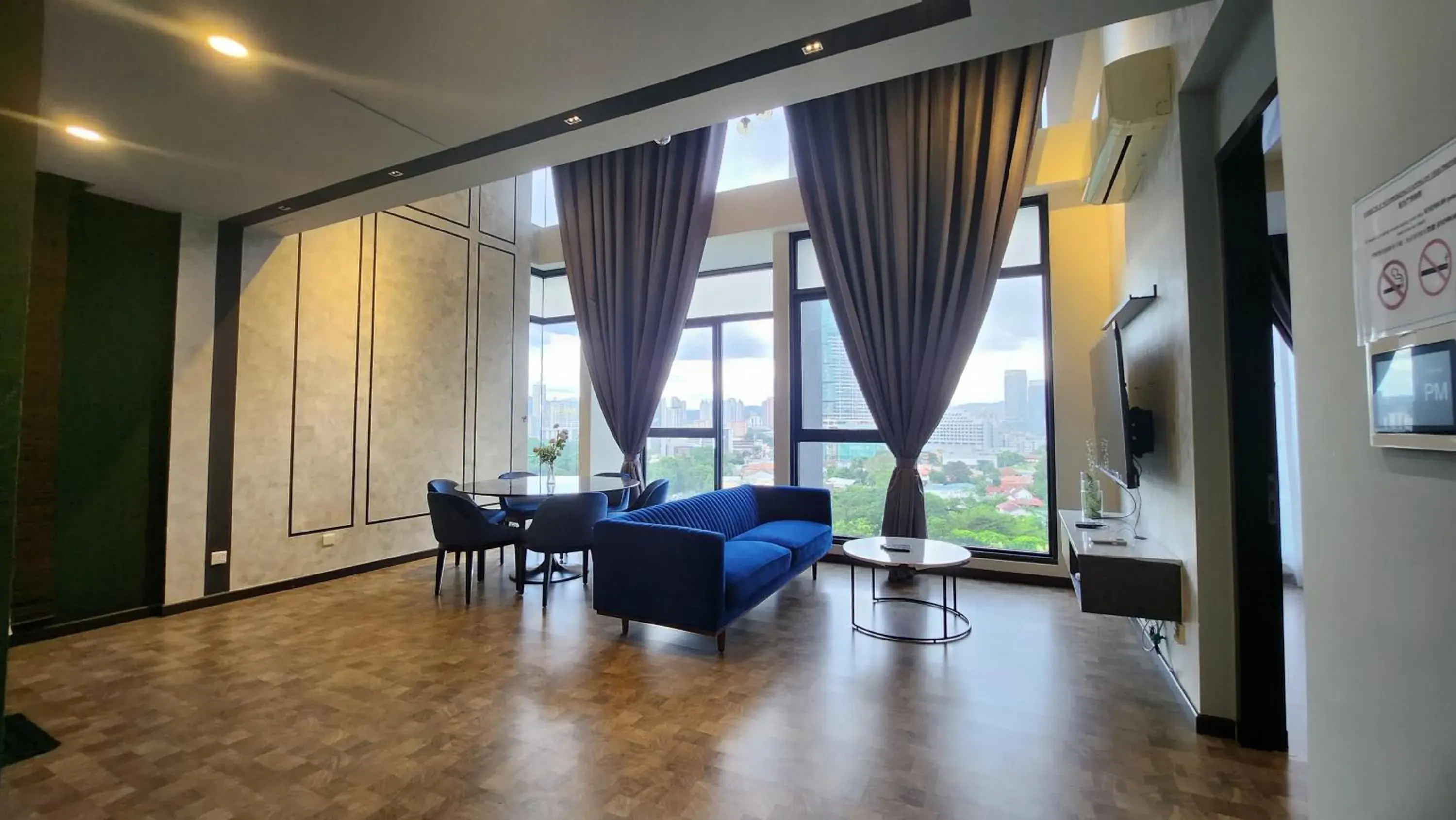 Duplex Suite in Expressionz Professional Suites by AURORA SUMMER SUITES Duplex Suite in Expressionz Professional Suites by AURORA SUMMER SUITES