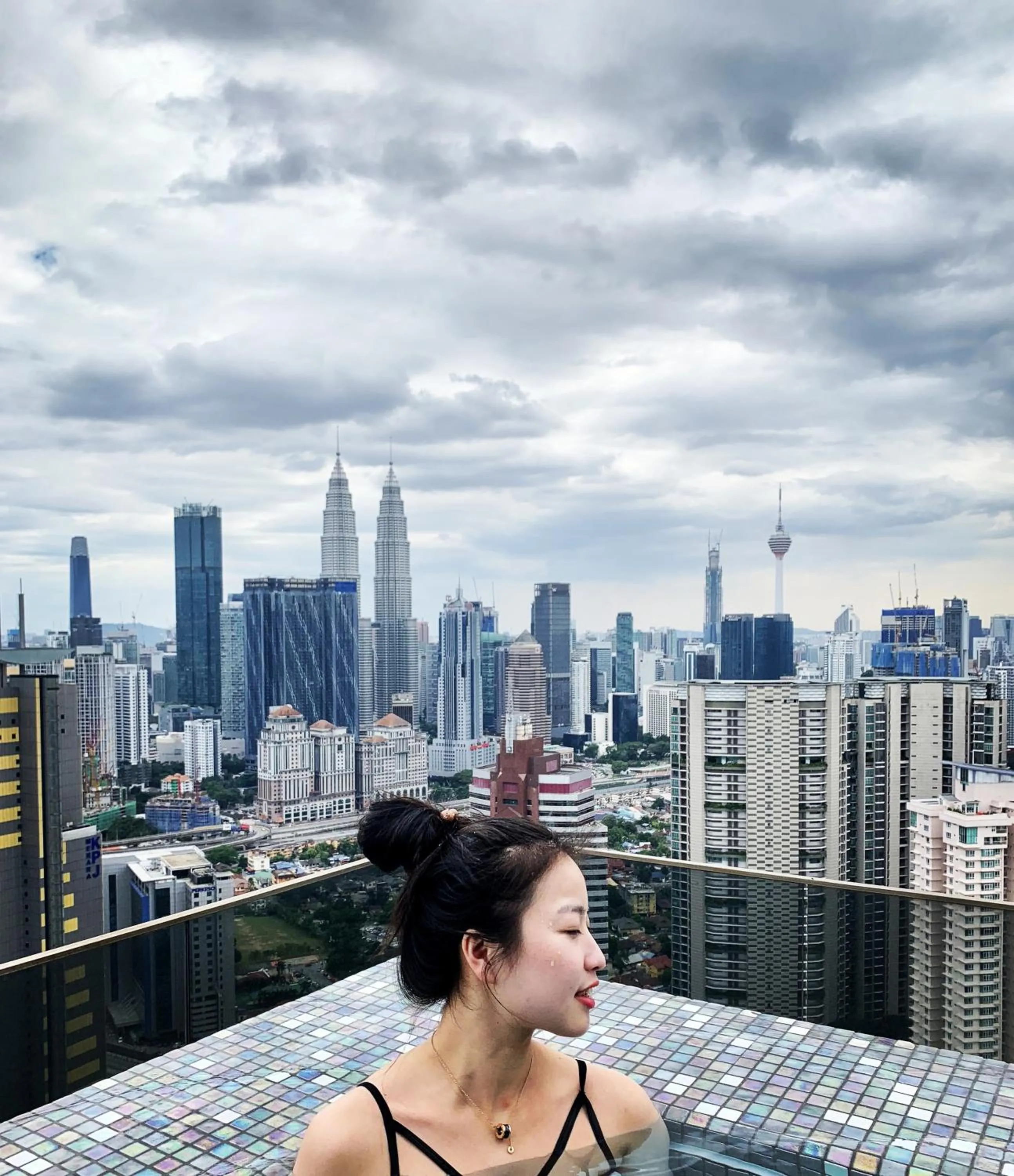 Expressionz Professional Suites by AURORA SUMMER SUITES