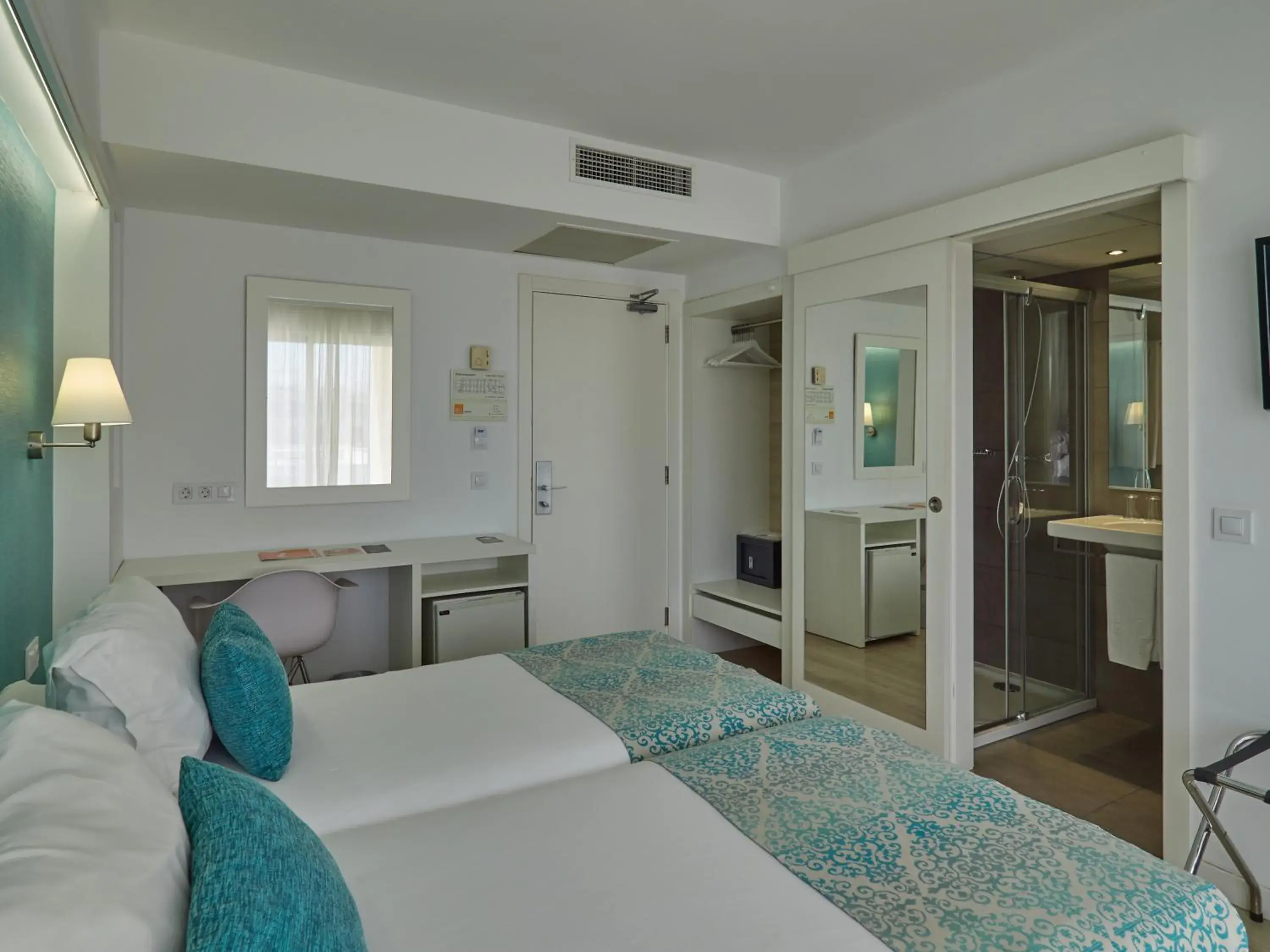 Photo of the whole room, Bed in BQ Apolo Hotel Photo of the whole room, Bed in BQ Apolo Hotel