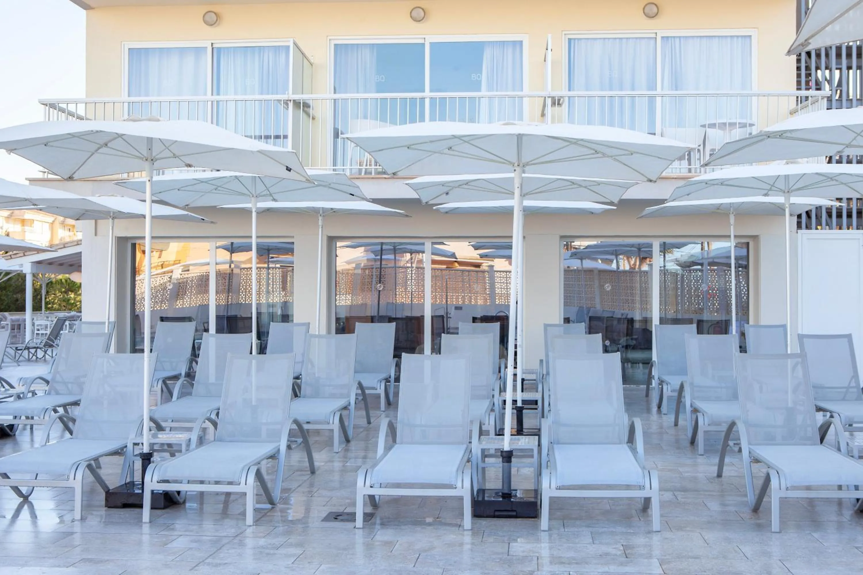 Solarium in BQ Apolo Hotel