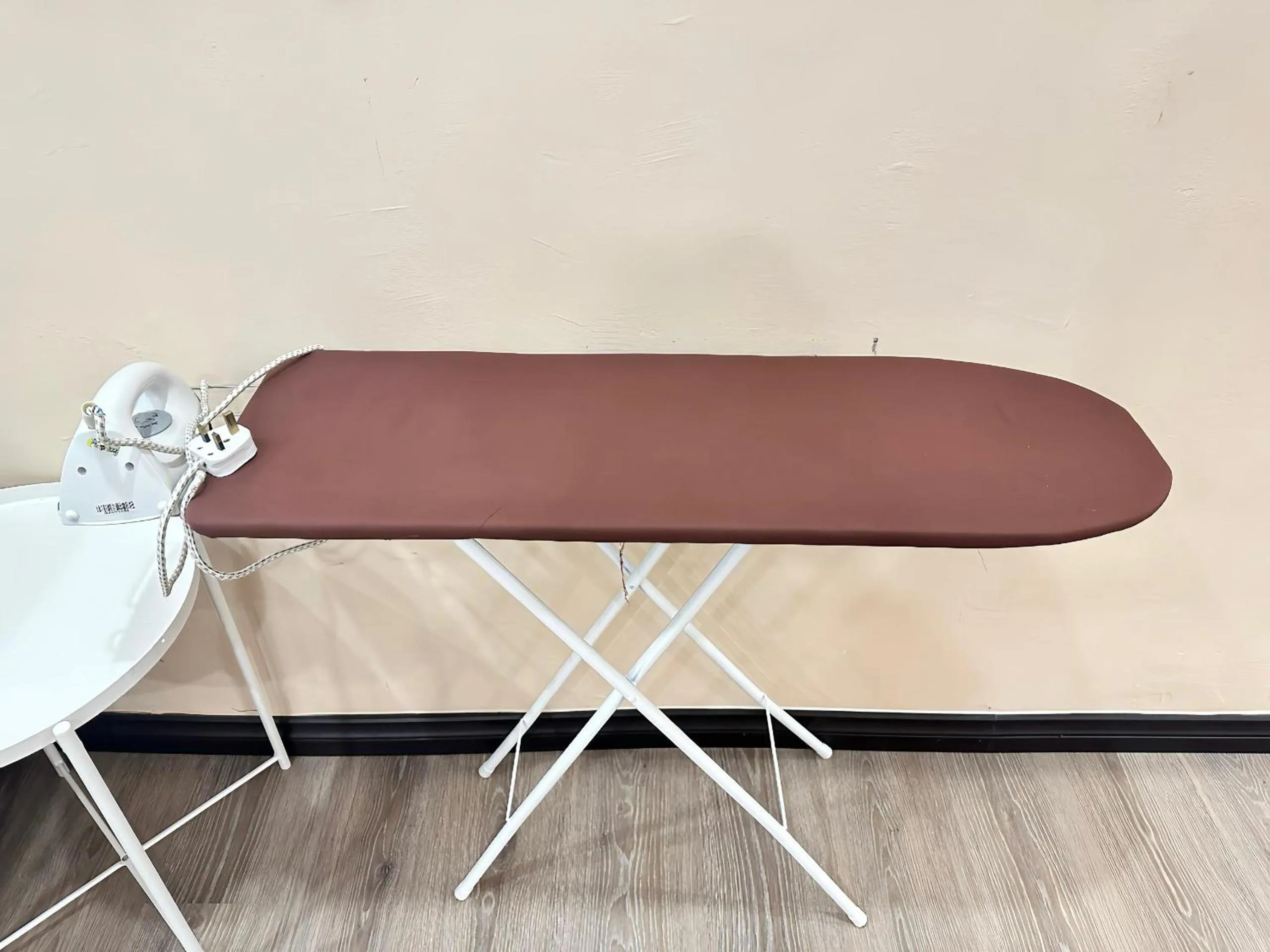 ANG LEE HOLIDAY HOME 2