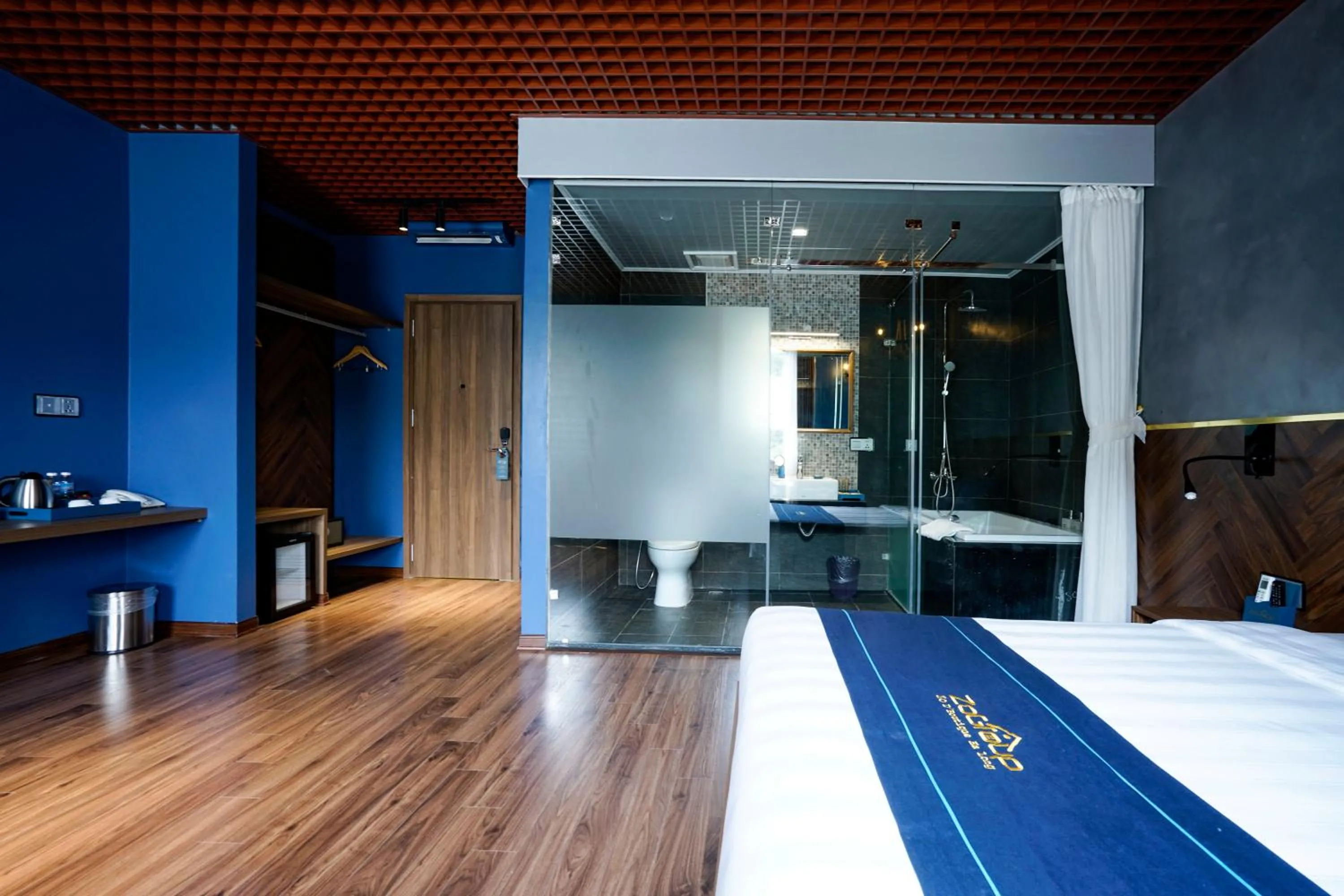 Photo of the whole room, Bed in 1925 Ha Long Hotel