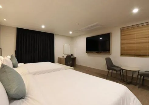Bed in H Avenue Hwamyeong