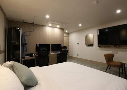 Bed in H Avenue Hwamyeong