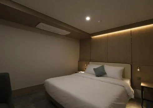 Bed in H Avenue Hwamyeong