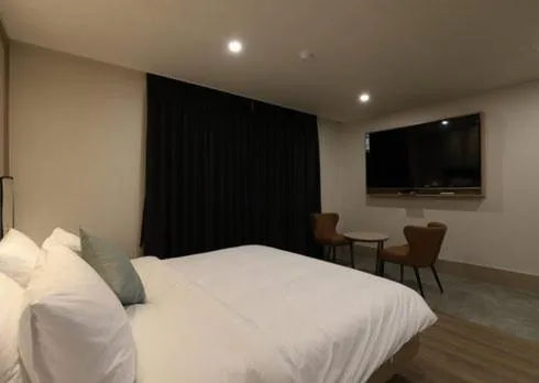 Bed in H Avenue Hwamyeong