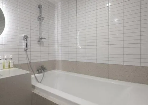 Shower in H Avenue Hwamyeong