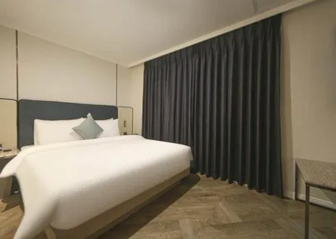 Bed in H Avenue Hwamyeong