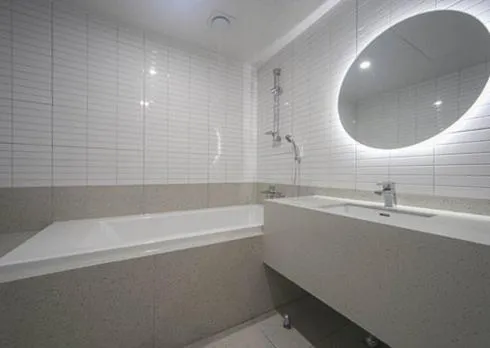 Shower in H Avenue Hwamyeong