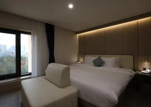 Bed in H Avenue Hwamyeong
