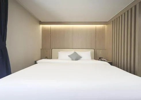 Bed in H Avenue Hwamyeong
