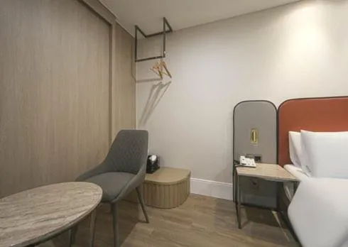 Bed in H Avenue Hwamyeong