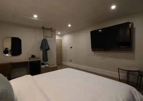 Bed in H Avenue Hwamyeong