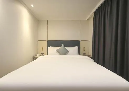 Photo of the whole room, Bed in H Avenue Hwamyeong