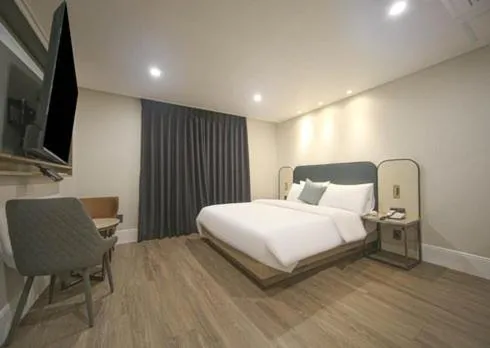 Bed in H Avenue Hwamyeong