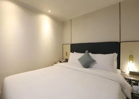 Bed in H Avenue Hwamyeong