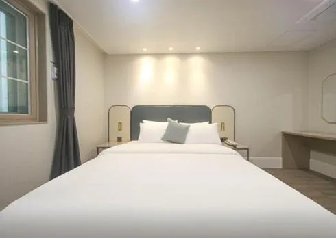 Bed in H Avenue Hwamyeong
