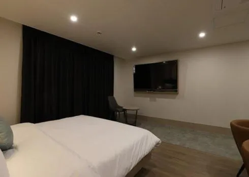 Bed in H Avenue Hwamyeong
