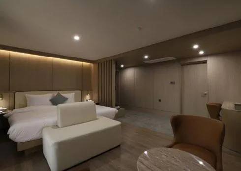 Bed in H Avenue Hwamyeong