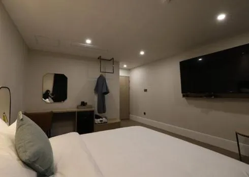 Bed in H Avenue Hwamyeong