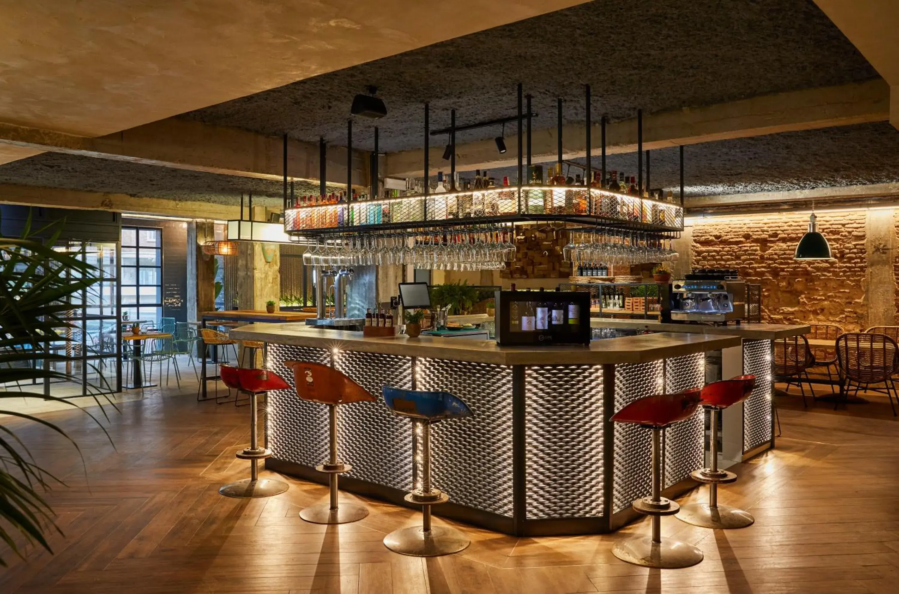 Lounge or bar in Hotel Indigo Madrid - Princesa by IHG Lounge or bar in Hotel Indigo Madrid - Princesa by IHG