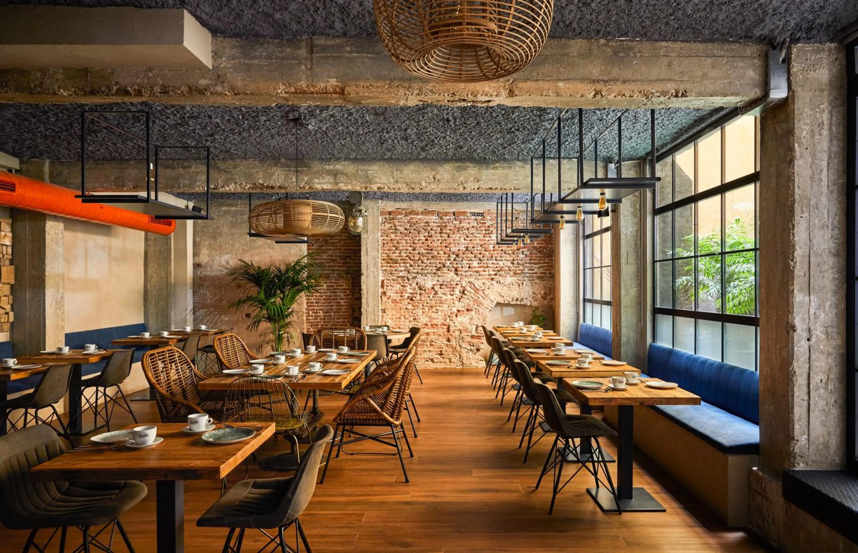 Restaurant/places to eat in Hotel Indigo Madrid - Princesa by IHG