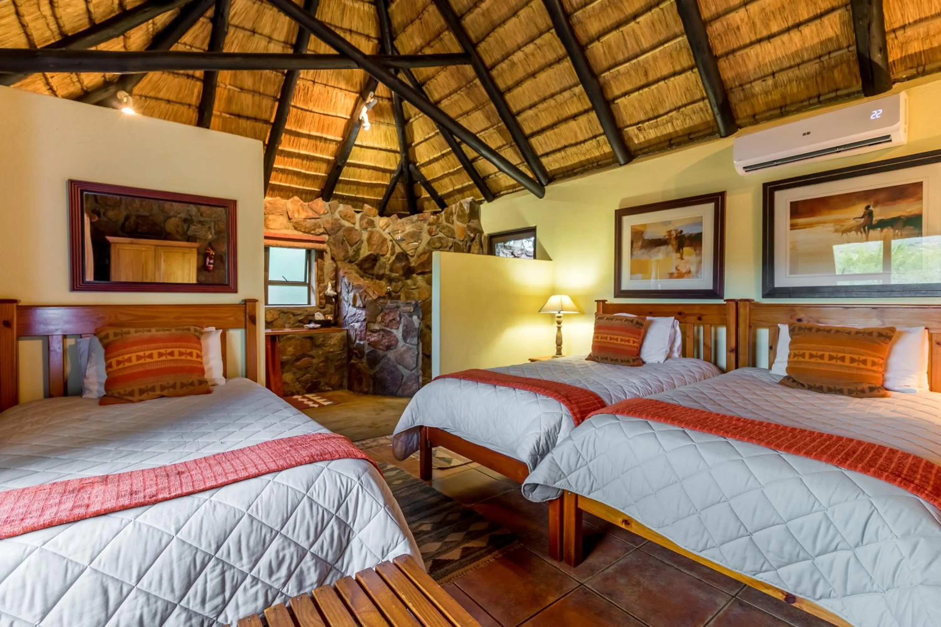 Bed in Iketla Lodge